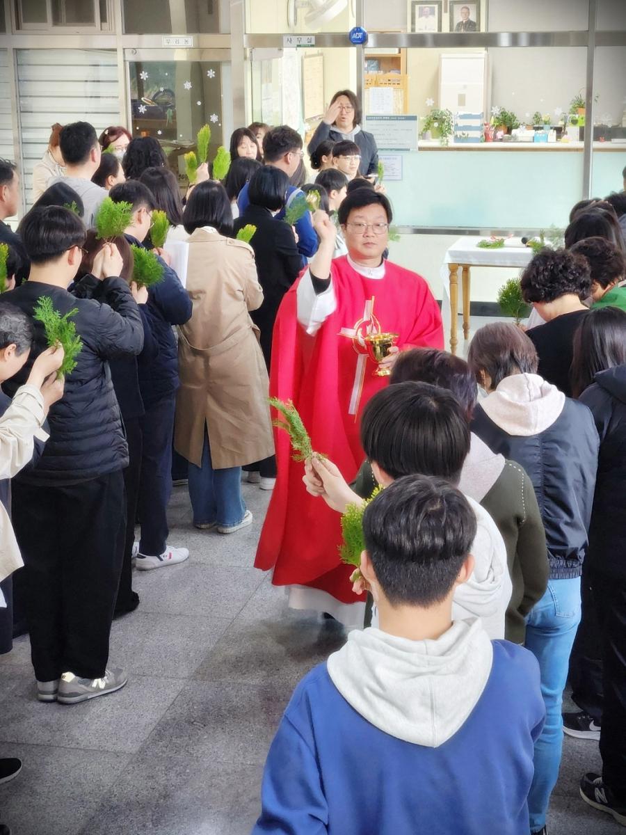 20250413_25성지주일-39.jpg
