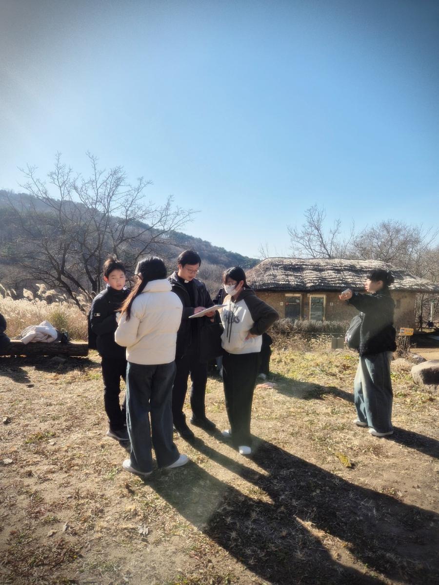 251129청소년성지순례-_KakaoTalk_20251203_103228126_09 (1).jpg