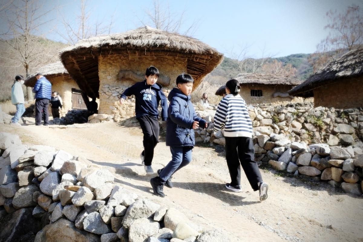 251129청소년성지순례-_KakaoTalk_20251203_103228126_05 (1).jpg