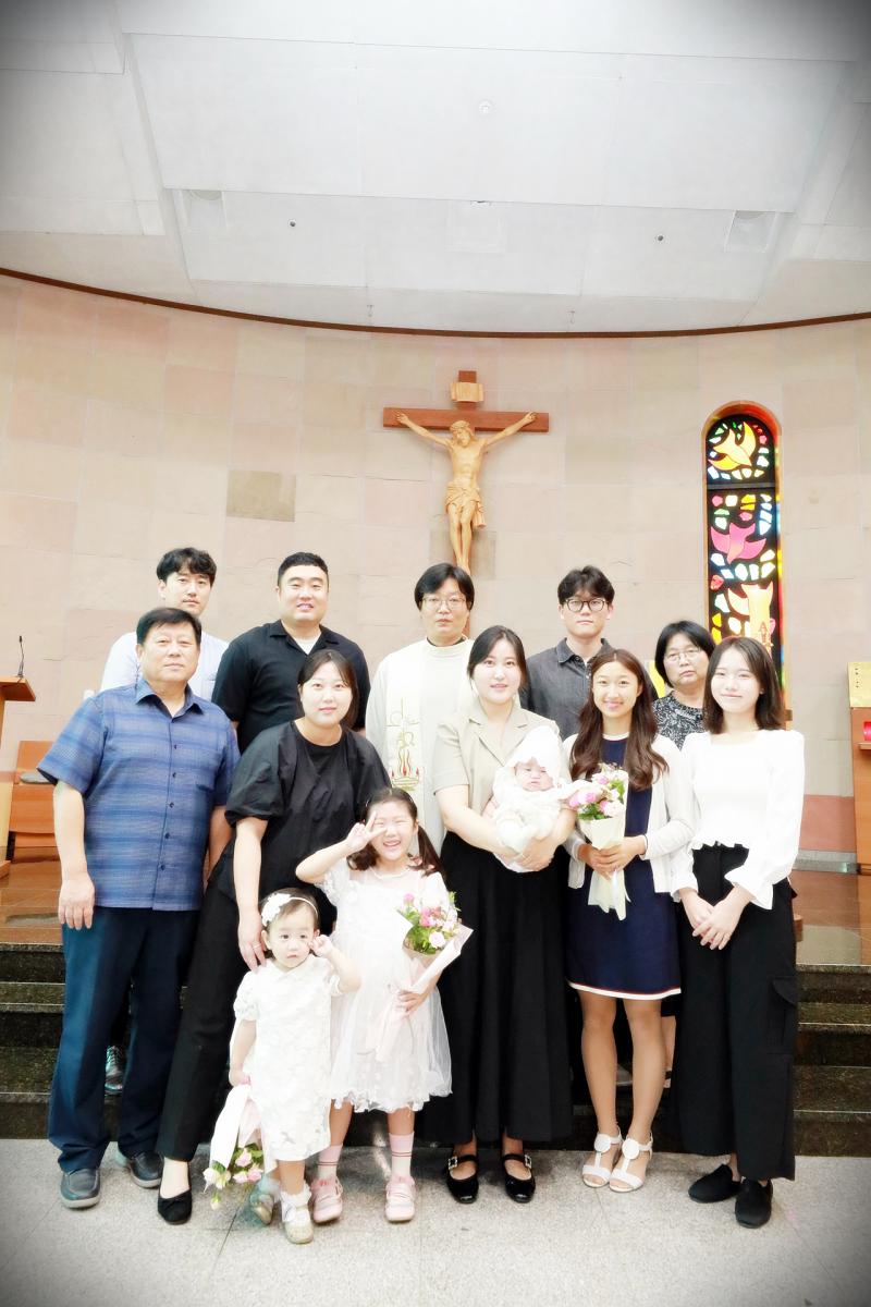 24유아세례-22.jpg