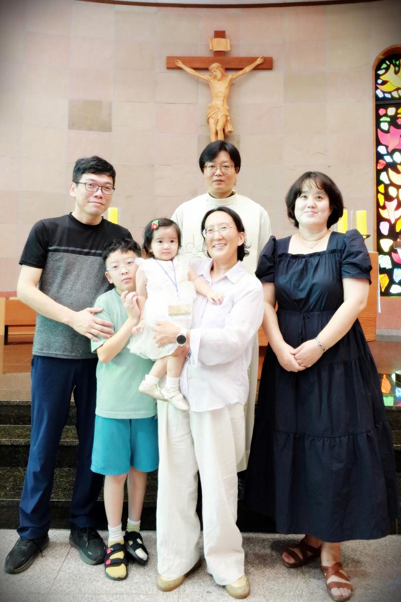 24유아세례-20.jpg