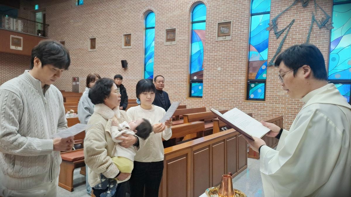 20241221유아세례-13.jpg