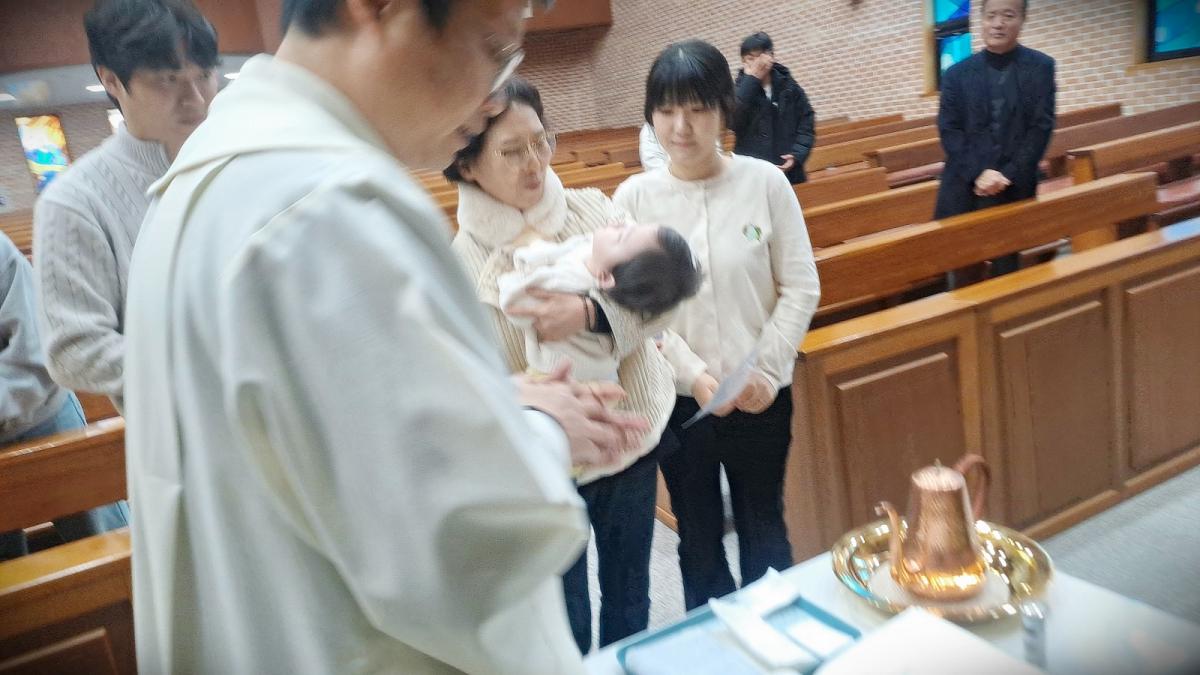 20241221유아세례-10.jpg