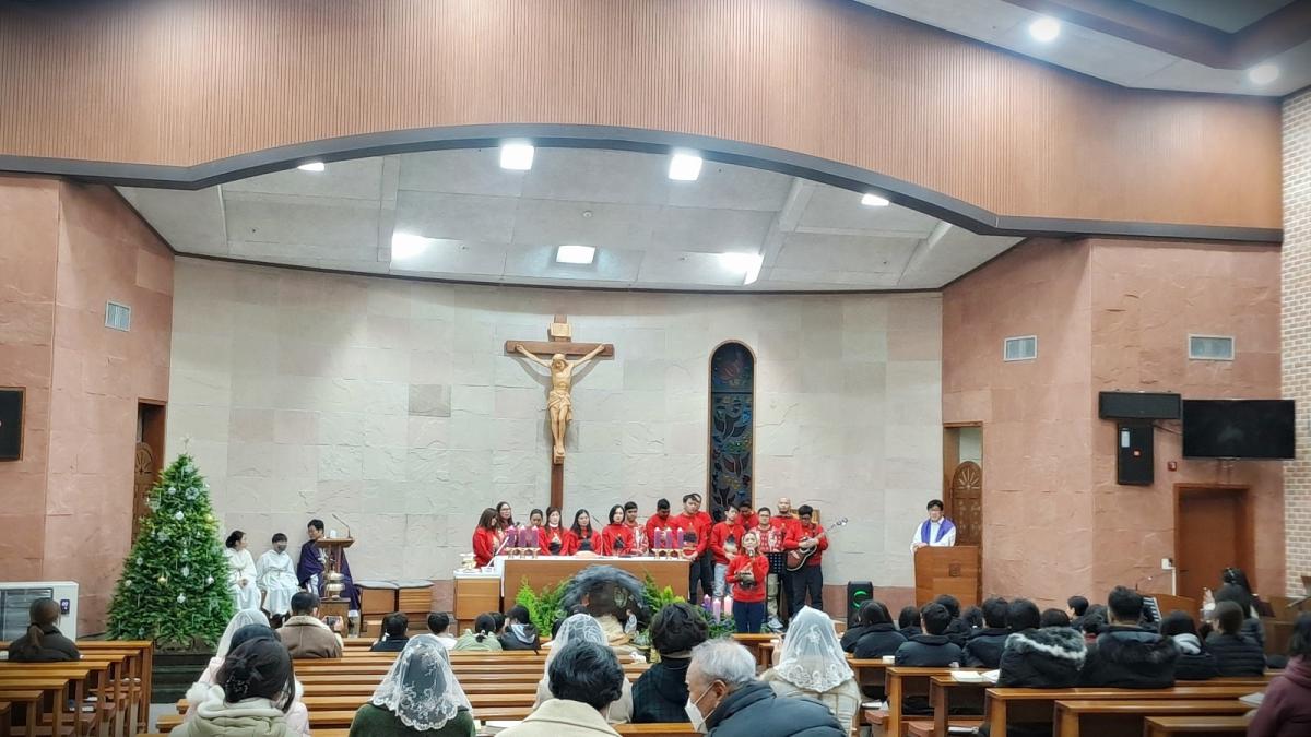 20241222필리핀이주공동체음악봉사-3.jpg